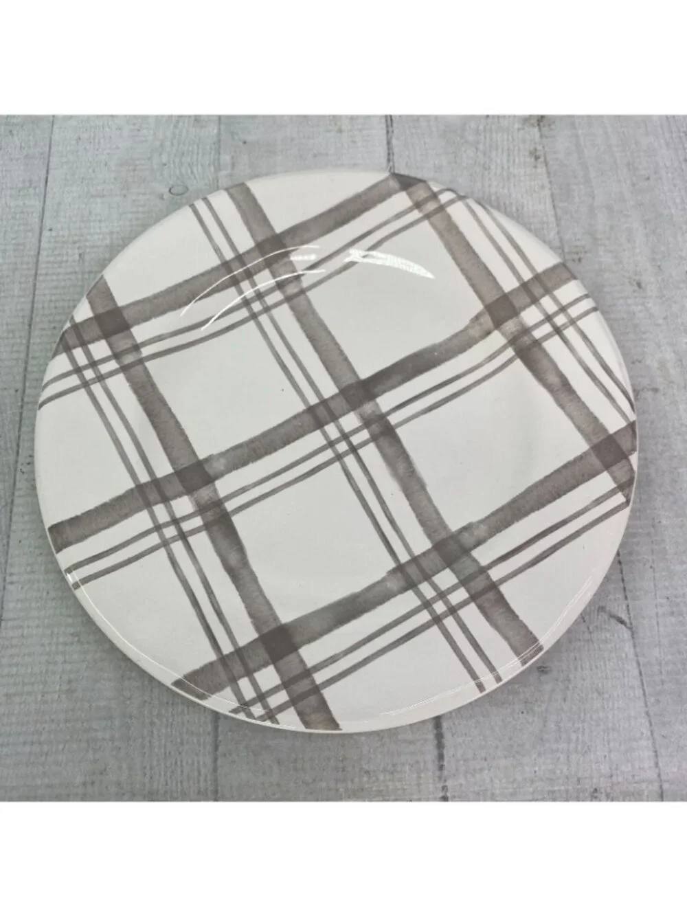 Pier 1 LINEN CHECK Gray Check Plaid Ironstone Round 9